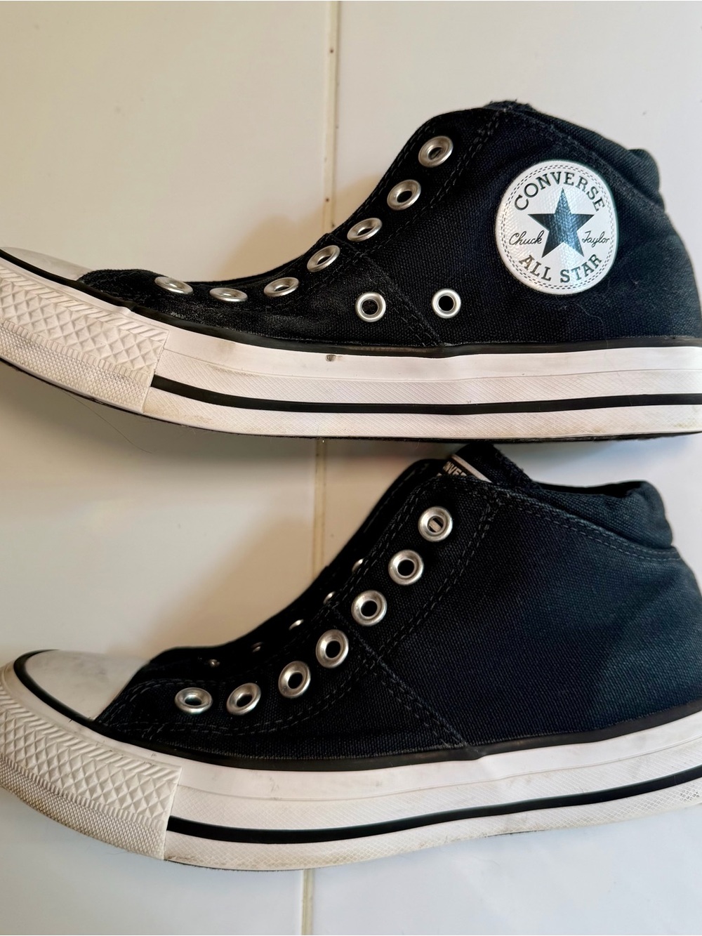 Women’s Converse - Picture 6 of 9